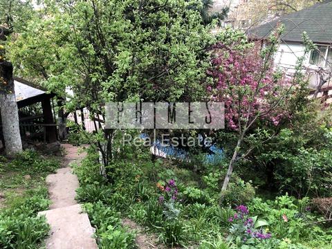 будинок за адресою Карпатської Січі вул. (Гвардійська)