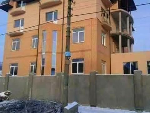 будинок за адресою Святошинська вул., 1