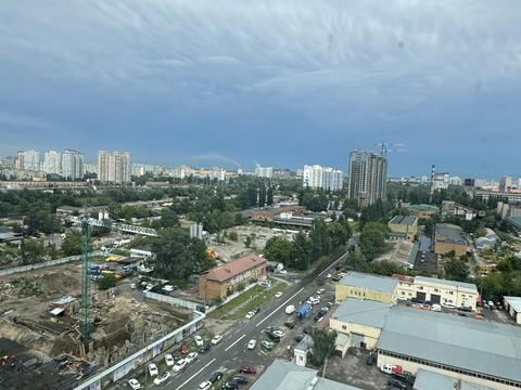 квартира за адресою Причальна вул., 12