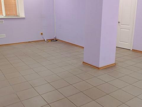 комерційна за адресою Перемоги вул., 38