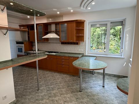 квартира за адресою Карпатська вул., 1