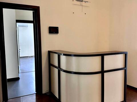 комерційна за адресою Срібнокільська вул., 3-Б
