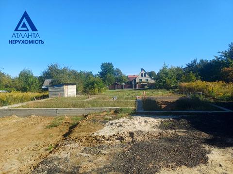 участок по адресу Горіхова