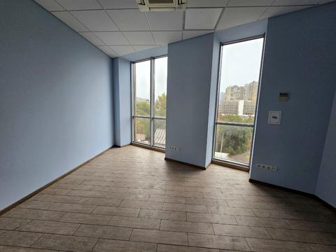 комерційна за адресою Івана Федорова вул., 29 а