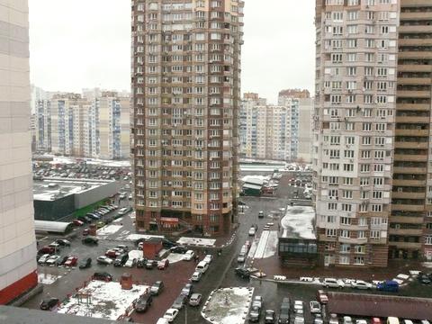 квартира за адресою Анни Ахматової вул., 22