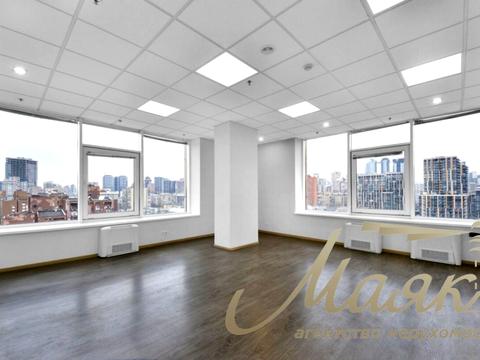 комерційна за адресою Антоновича вул. (Горького), 172