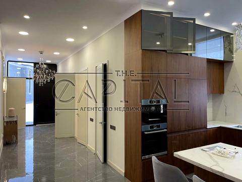 дом по адресу Київська