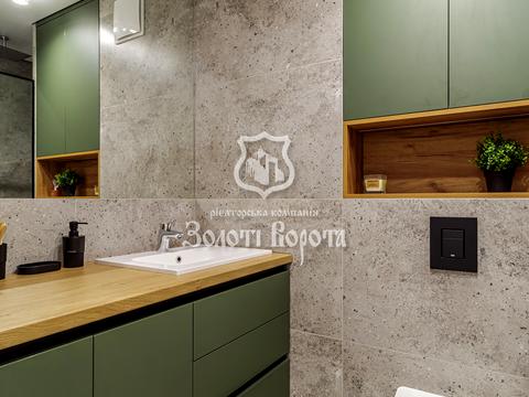 квартира за адресою Олександра Олеся вул., 10