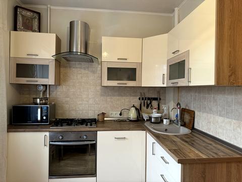 квартира по адресу Ревуцкого ул., 25