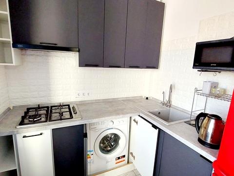 квартира за адресою Київ, Любомира Гузара просп. (Космонавта Комарова), 14-А