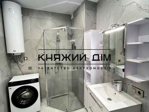 квартира за адресою Дніпровська набережна вул., 17В