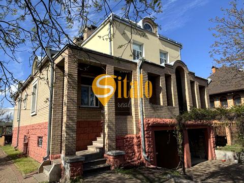 будинок за адресою Франка Івана