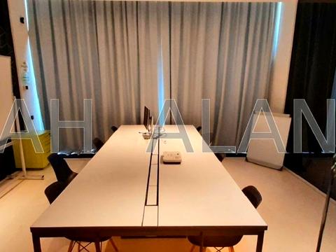 комерційна за адресою Вацлава Гавела бульв. (Івана Лепсе), 6