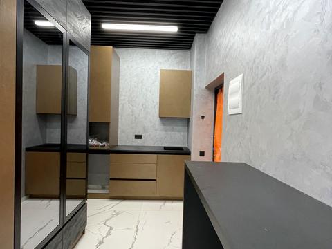 коммерческая по адресу Вячеслава Черновола ул., 10