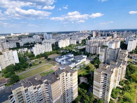 квартира по адресу Ревуцкого ул., 9