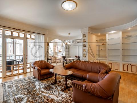 квартира за адресою Андрія Верхогляда вул. (Михайла Драгомирова), 4