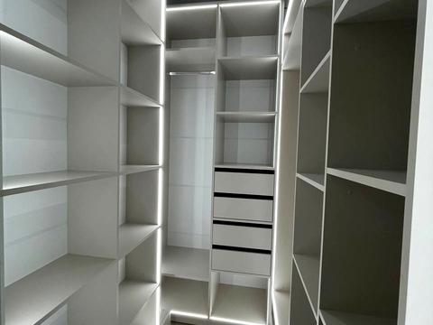 квартира за адресою Салютна вул., 2