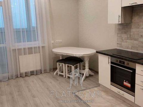 квартира за адресою Рея Бредбері вул., 2