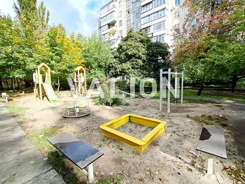квартира за адресою Русанівський бульв., 9