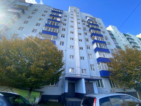 квартира за адресою Архітектора Старова вул., 14а