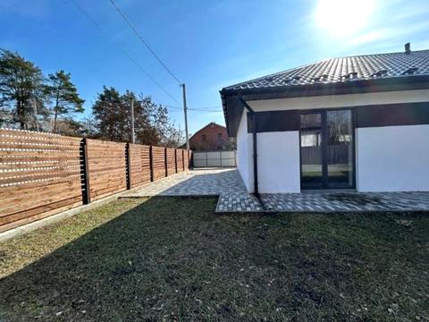 дом по адресу Свято-Покровская ул. (Ленина)