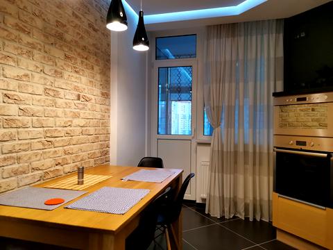 квартира за адресою Василя Симоненка вул., 5