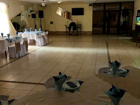 комерційна за адресою Зарічанська вул., 10