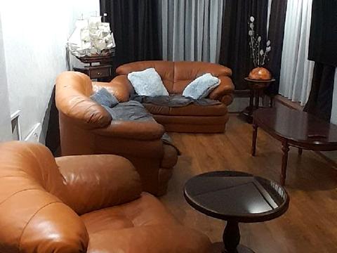 будинок за адресою Бориса Джонсона вул., 11