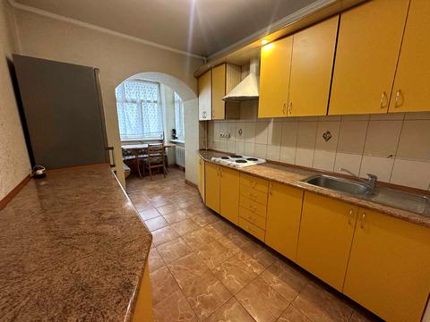 квартира за адресою Івана Миколайчука вул., 14