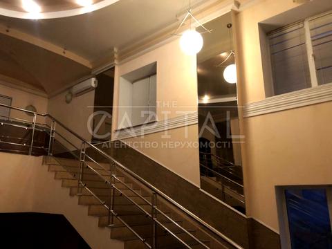комерційна за адресою Хорива пров., 37