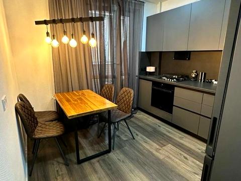 квартира за адресою Ньютона вул., 100