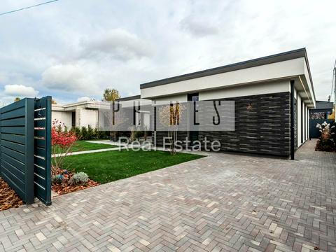 будинок за адресою Довженка вул.