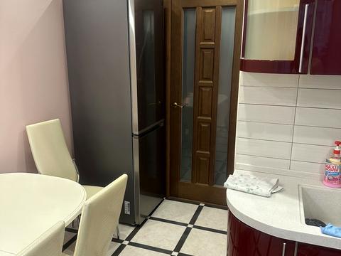 квартира за адресою Шкільна вул. (Героїв Сталінграда), 20