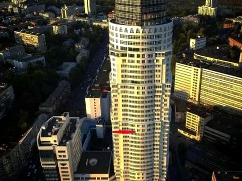 комерційна за адресою Кловський узвіз, 7