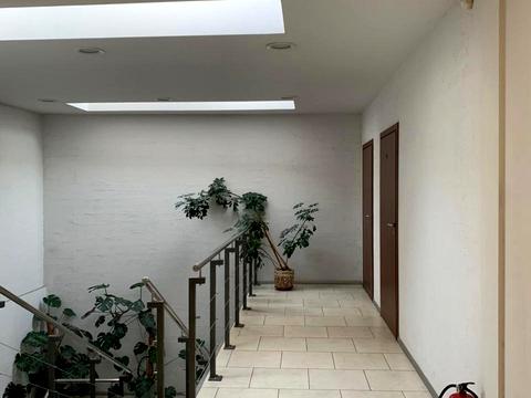 комерційна за адресою Єврейська вул., 23