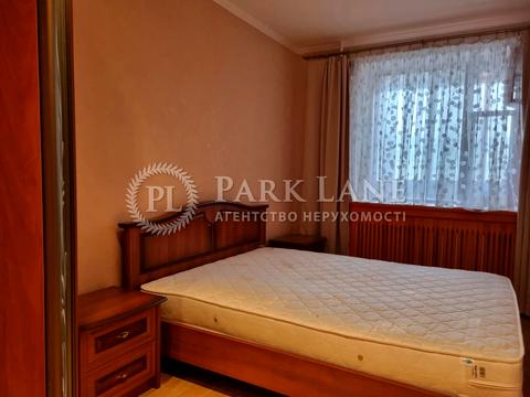 квартира за адресою Анни Ахматової вул., 3
