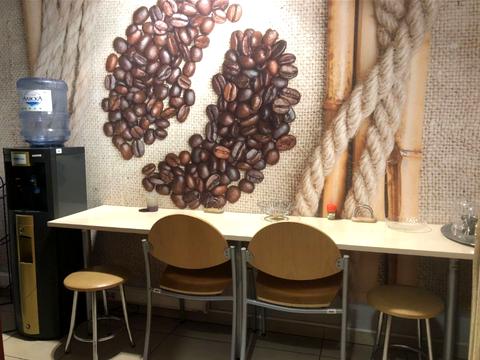 комерційна за адресою Кирилівська вул. (Фрунзе), 14/18