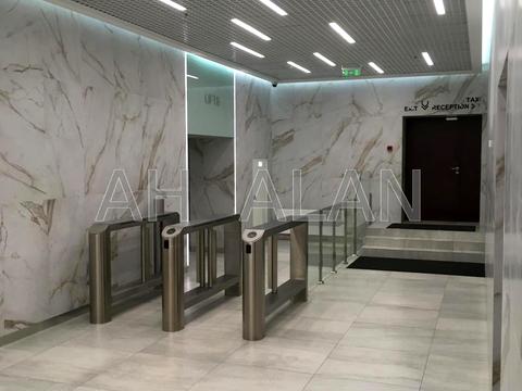 комерційна за адресою Богдана Хмельницького вул., 19/21