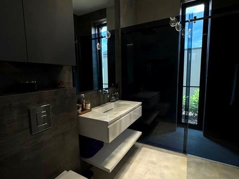 дом по адресу Центральна