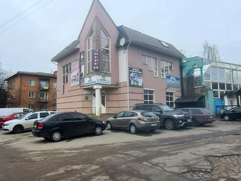 комерційна за адресою Вокзальна вул., 18