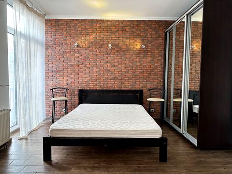 квартира за адресою Регенераторна вул., 4 к10