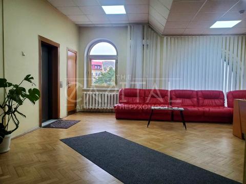 комерційна за адресою Стрілецька вул., 4-6