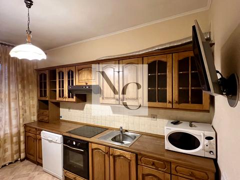 квартира за адресою Старонаводницька вул., 8