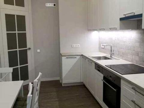 квартира за адресою Миколи Гулака вул., 4