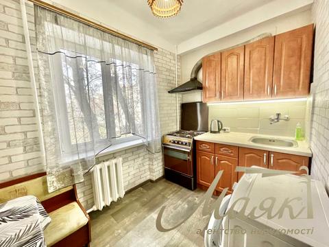 квартира по адресу Нижнеднепровская ул., 4