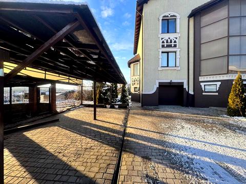 будинок за адресою с. Лісові Гринівці, Затишна, 12