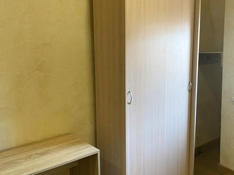 комерційна за адресою Руставелі вул., 31