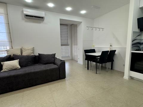 квартира за адресою Сімейна вул., 6