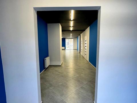 комерційна за адресою Героїв УПА вул., 73в