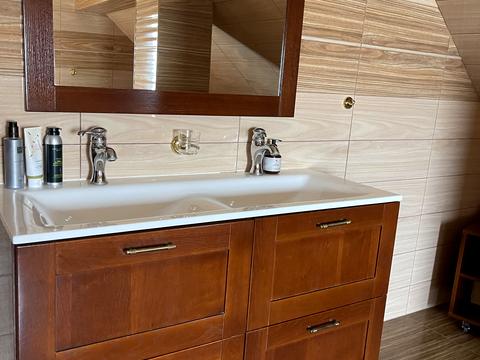 будинок за адресою 12-а Ентузіастів, 18